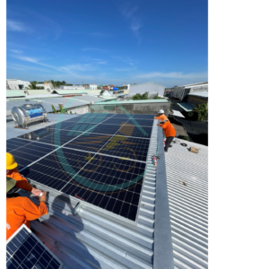 Điện mặt trời hòa lưới bám tải và lưu trữ